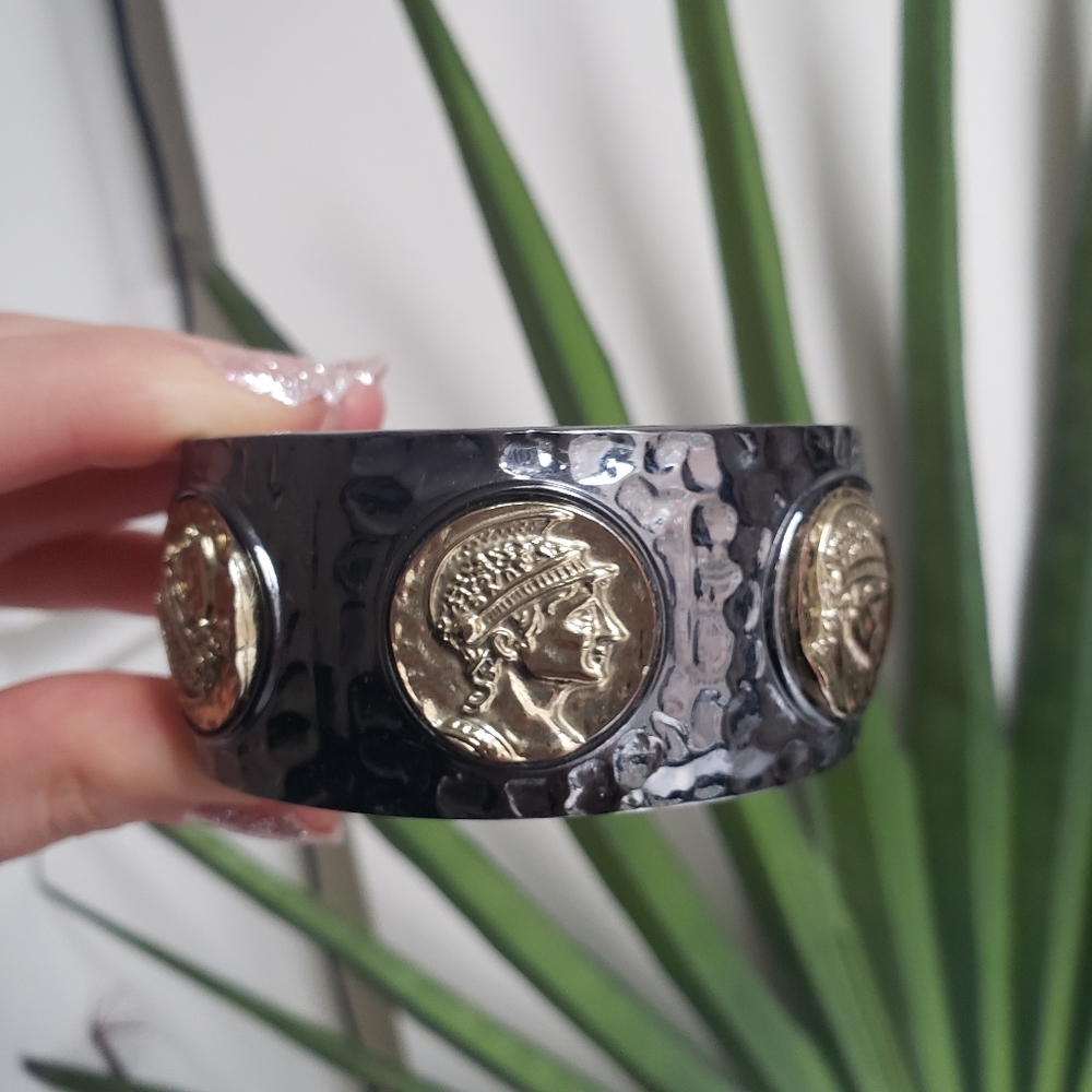 MX Signature Collection Coin bracelet